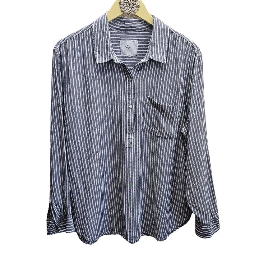 Rails Gray and White 3/4 Sleeve Notched Collar Shirt